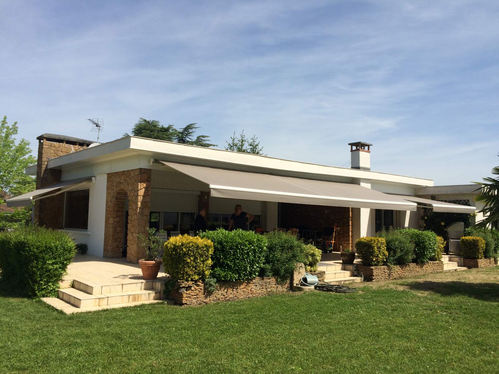 Installation de volets roulants avec commande à distance à Limonest 69760