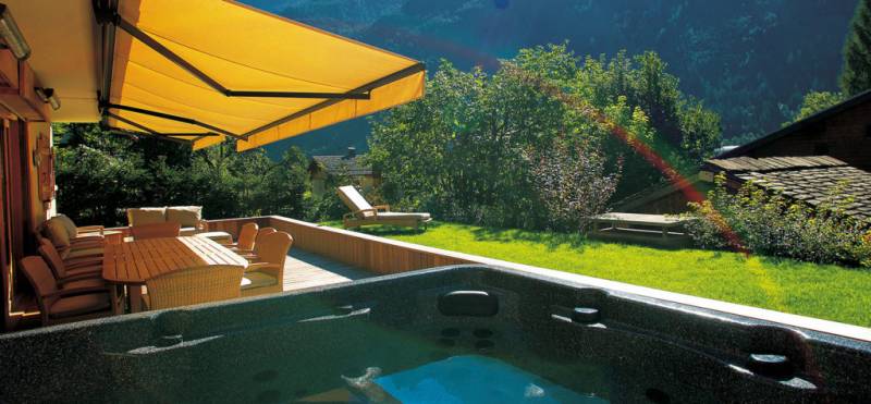 Installer un store TERRASSE design - votre professionnel du store  CLINIQUE DU STORE CALUIRE