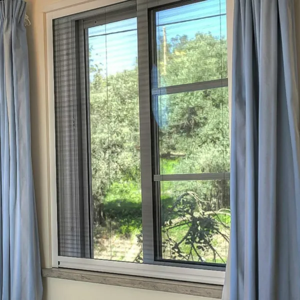 devis pour installer une moustiquaire sur fenêtre VILLEURBANNE CLINIQUE DU STORE Devis gratuit