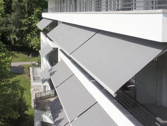 installation store manuel  balcon Lyon et Caluire - Clinique du Store