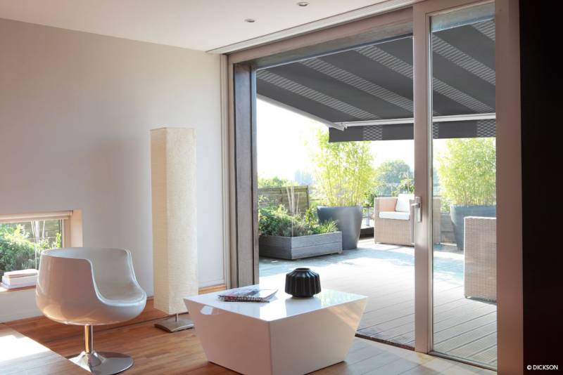 Installation et pose stores toile LYON - CLINIQUE DU STORE