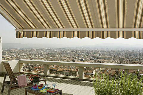 Installateur store LYON 6 et Villeurbanne - CLINIQUE DU STORE Storiste agrée DICKSON